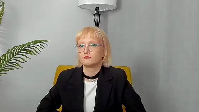 OrphaPerkins online show from 11-21-25, 07:07