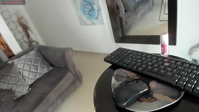 Snapshot of MafeArias23 chatting on 02-26-26, 02:27 MafeArias23 online show from 02-26-26, 02:27