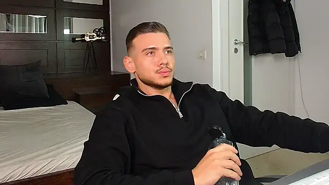 ElijahThorne online show from 01-14-26, 05:02