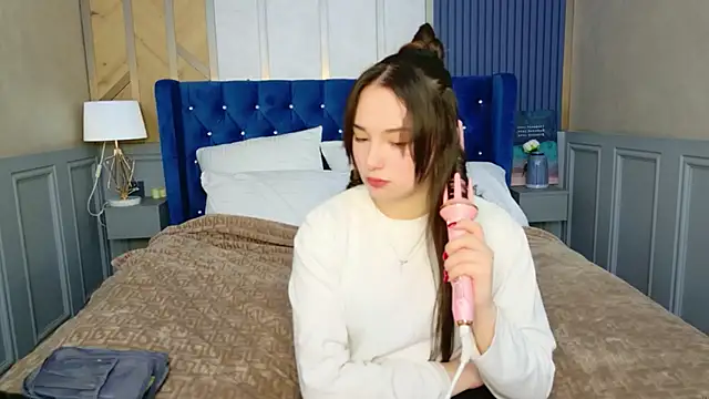 Amber Bond online show from 01-16-26, 06:06