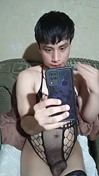 Emma mattson online show from 11-22-25, 01:04