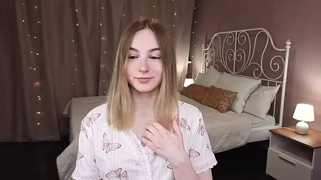 Shy Polly online show from 02-06-26, 12:04