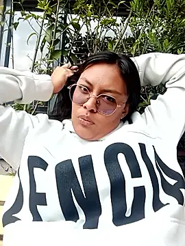 Chantal sex22 online show from 12-22-25, 05:43