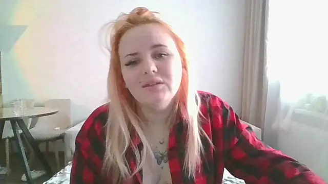 Pamella Loid online show from 12-17-25, 06:30