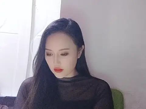 Snapshot of A-Emilyy chatting on 11-29-25, 01:47 A-Emilyy online show from 11-29-25, 01:47