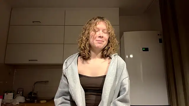 ElfriedaZwack online show from 12-02-25, 12:43