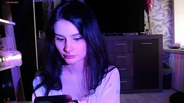 Moon raven online show from 04-08-26, 03:34