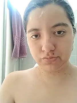 Chaparrita13 online show from 12-16-25, 06:02