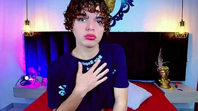 Skyee angel online show from 12-18-25, 07:20