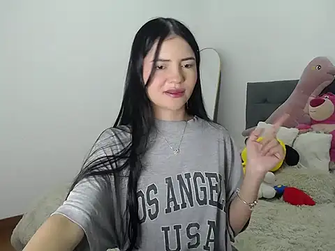 EmiilyCherry online show from 12-19-25, 12:28