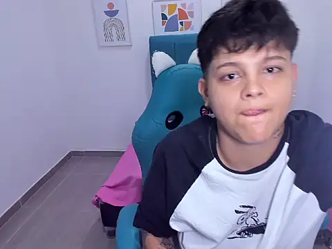  ian sweet online show from 12-02-25, 07:31