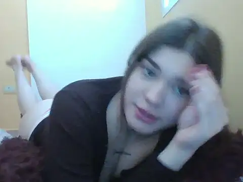 frutillitaaok  online show from 03-14-26, 05:07