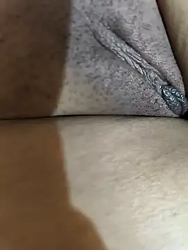 Snapshot of paro22_sex chatting on 02-27-26, 05:13 paro22 sex online show from 02-27-26, 05:13