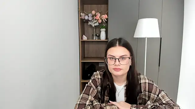 Snapshot of MaryIouiseBroome chatting on 11-23-25, 03:28 MaryIouiseBroome online show from 11-23-25, 03:28