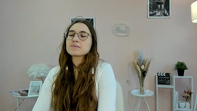 DebbraBickler online show from 11-26-25, 12:06