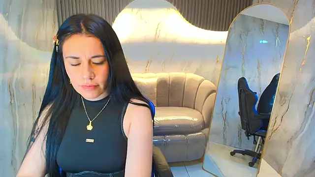 celeste blue r online show from 11-26-25, 08:43