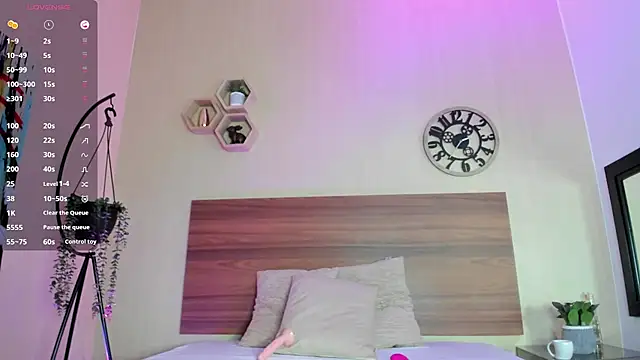 Snapshot of Amber_Sanz chatting on 11-27-25, 07:38 Amber Sanz online show from 11-27-25, 07:38