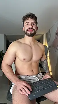 Valenthino Salvatore online show from 03-05-26, 03:13