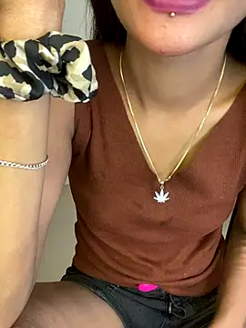 LOVELY BABYJI online show from 12-18-25, 10:32