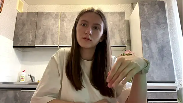 Snapshot of TomiChaires chatting on 11-23-25, 11:43 TomiChaires online show from 11-23-25, 11:43