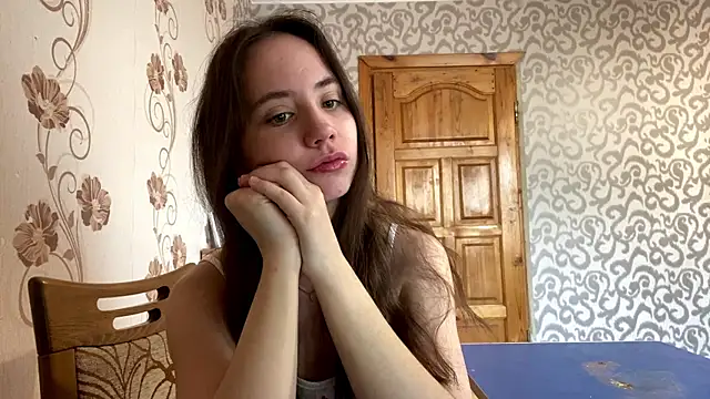 ChandaApplin online show from 12-17-25, 12:22