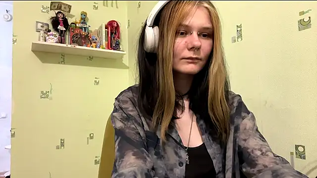 TraceeSchutt online show from 01-10-26, 07:48