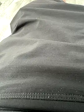 Snapshot of cuemo chatting on 11-22-25, 09:14 cuemo online show from 11-22-25, 09:14