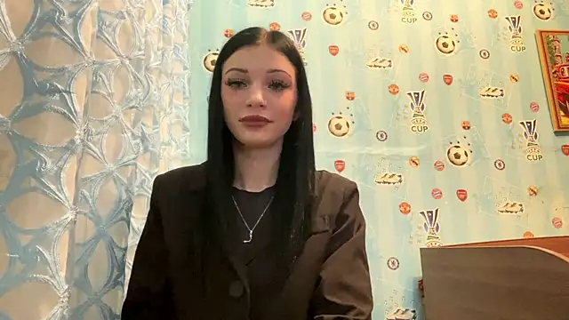 Joan Meoweere online show from 11-29-25, 04:26