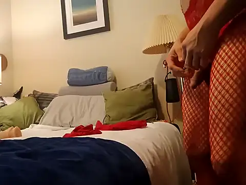 Snapshot of MasochSissy4U chatting on 11-22-25, 03:11 MasochSissy4U online show from 11-22-25, 03:11