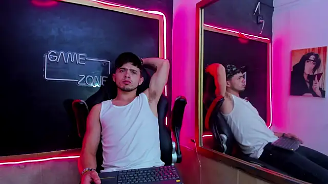 Snapshot of Erick_Blessed chatting on 11-27-25, 04:47 Erick Blessed online show from 11-27-25, 04:47