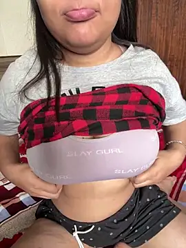 DivyaSharma999 online show from 11-24-25, 07:30