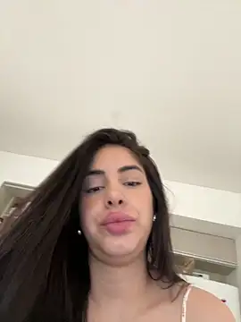 Snapshot of Magui21 chatting on 03-14-26, 05:29 Magui21 online show from 03-14-26, 05:29