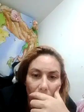 Alice-pink online show from 11-29-25, 11:41