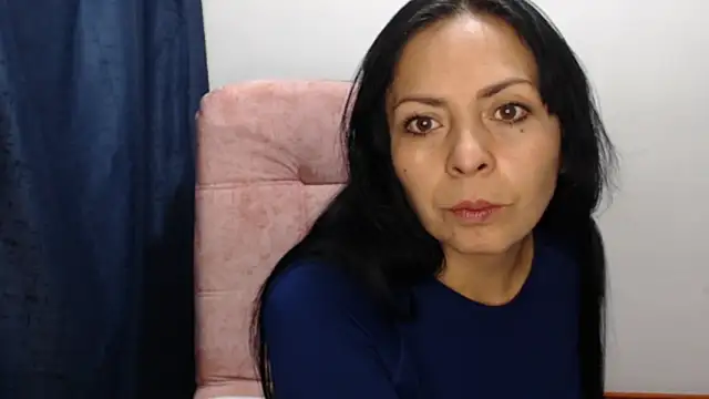 Paolahotty online show from 01-06-26, 01:20