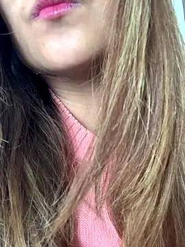 hotladki5 online show from 12-17-25, 07:36