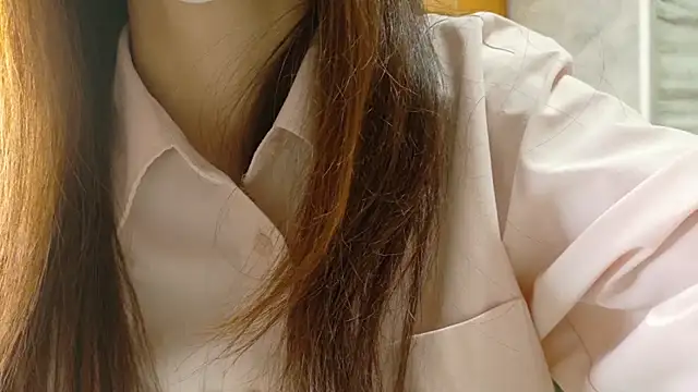 Snapshot of _NATSUMI chatting on 11-26-25, 02:40 NATSUMI online show from 11-26-25, 02:40