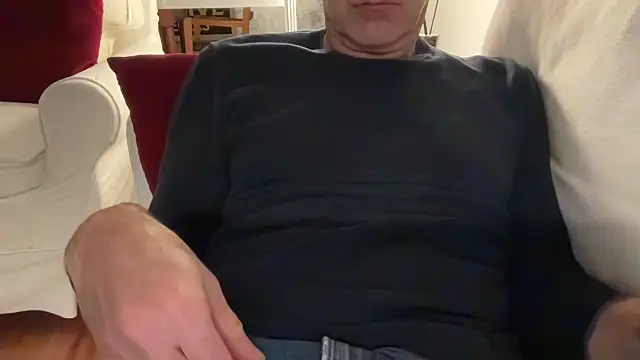 Snapshot of SimonZydar chatting on 11-23-25, 09:25 SimonZydar online show from 11-23-25, 09:25