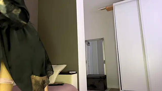 stellaqt online show from 11-29-25, 01:25