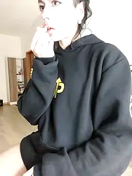 Snapshot of ArgentinaShani chatting on 02-27-26, 12:32 ArgentinaShani online show from 02-27-26, 12:32