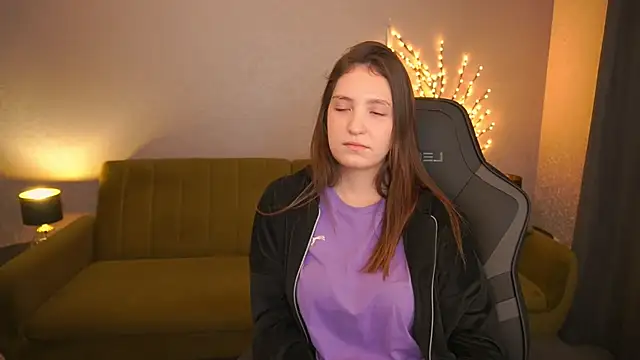 MarryLins online show from 11-24-25, 02:17