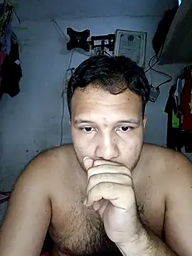 Snapshot of arnoldtu chatting on 11-23-25, 08:30 arnoldtu online show from 11-23-25, 08:30