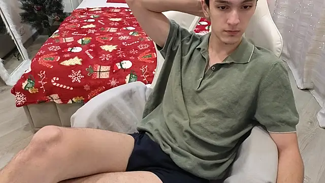 MoonlinSkinn online show from 12-22-25, 01:02