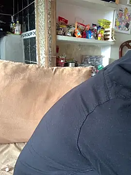 angelxxx95 online show from 02-18-26, 04:25