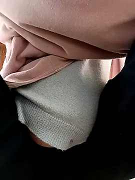 Snapshot of NariShow chatting on 01-11-26, 02:16 NariShow online show from 01-11-26, 02:16