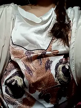 Snapshot of NariShow chatting on 01-11-26, 02:22 NariShow online show from 01-11-26, 02:22