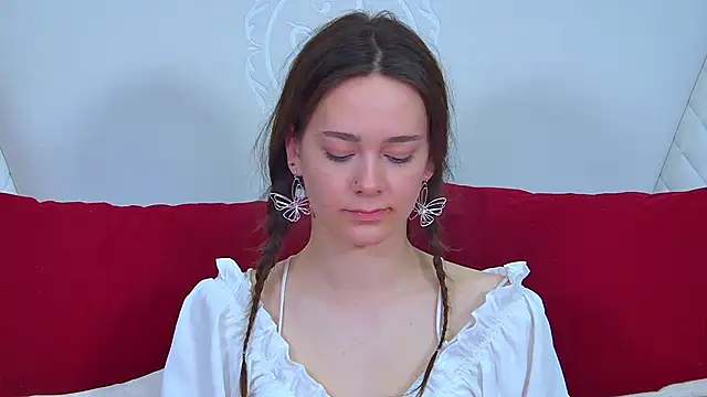 Snapshot of LilyLanes chatting on 11-26-25, 02:51 LilyLanes online show from 11-26-25, 02:51