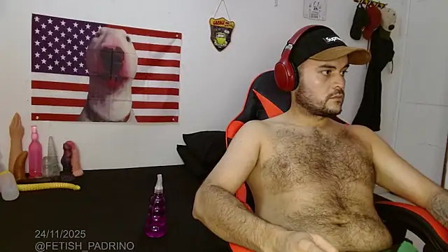 Snapshot of holegape chatting on 11-25-25, 03:06 holegape online show from 11-25-25, 03:06