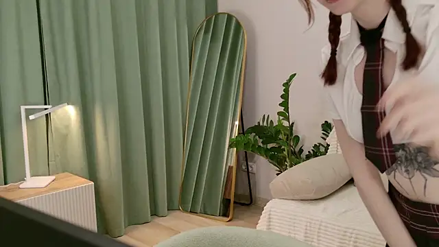 Snapshot of eva_aria chatting on 12-04-25, 09:12 eva aria online show from 12-04-25, 09:12