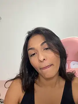 Snapshot of Laurapocahontas chatting on 11-27-25, 12:24 Laurapocahontas online show from 11-27-25, 12:24