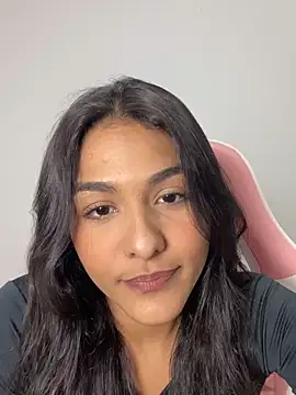 Snapshot of Laurapocahontas chatting on 11-27-25, 06:54 Laurapocahontas online show from 11-27-25, 06:54